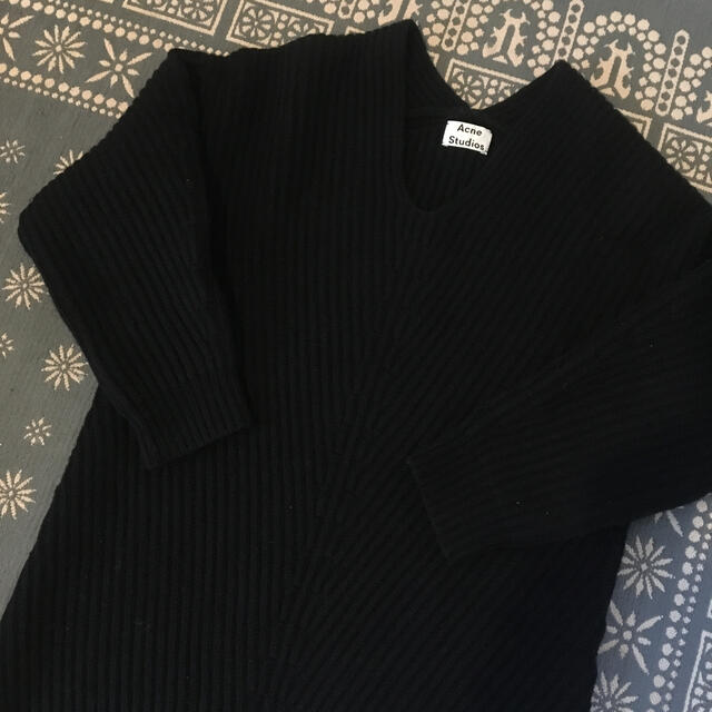 ACNE 美品　ニット 2