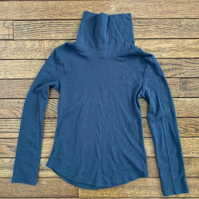 Old Navy(オールドネイビー)のキッズ　ユニセックス　オールドネイビータートルネック　トップス　5T  約120 キッズ/ベビー/マタニティのキッズ服女の子用(90cm~)(Tシャツ/カットソー)の商品写真