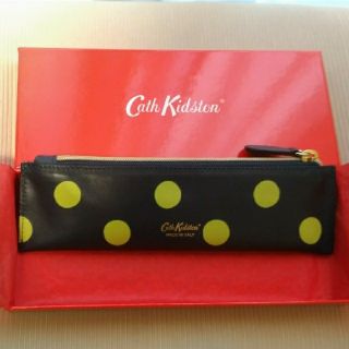 キャスキッドソン(Cath Kidston)の新品★キャスキッドソン★レザー製★化粧箱入 ペンケース(ペンケース/筆箱)