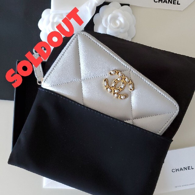 CHANELクルーズコレクションコンパクト財布