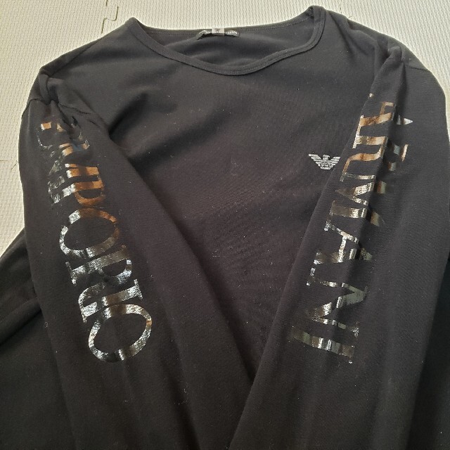 Emporio Armani(エンポリオアルマーニ)のエンポリオアルマーニ ワンポイントロゴ 長袖Tシャツ メンズのトップス(Tシャツ/カットソー(七分/長袖))の商品写真