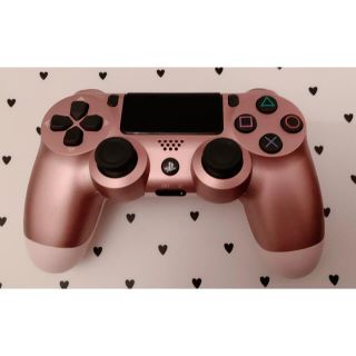 ソニー(SONY)のPS4 コントローラー　ローズピンク(その他)