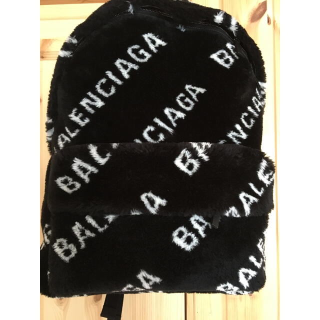 Balenciaga(バレンシアガ)の貴重モデル。バレンシアガ　フリース　バックパック メンズのバッグ(バッグパック/リュック)の商品写真