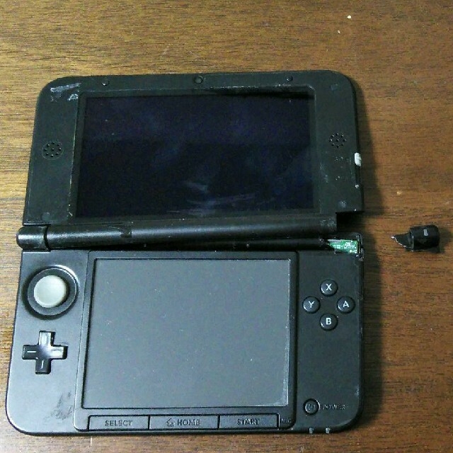 NINTENDO3DS LL レッド　ジャンク品