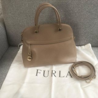 フルラ(Furla)のフルラ  パイパー  グレージュ(ハンドバッグ)