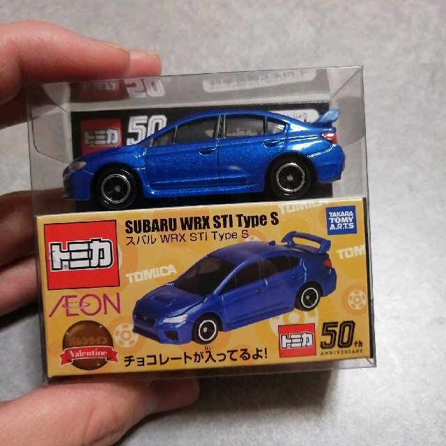 Takara Tomy(タカラトミー)のトミカ　WRX STI バレンタイン　イオン　50周年　初回 エンタメ/ホビーのおもちゃ/ぬいぐるみ(ミニカー)の商品写真