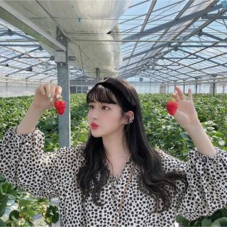 エイチアンドエム(H&M)のH&M 花柄ミニワンピース💘(ミニワンピース)