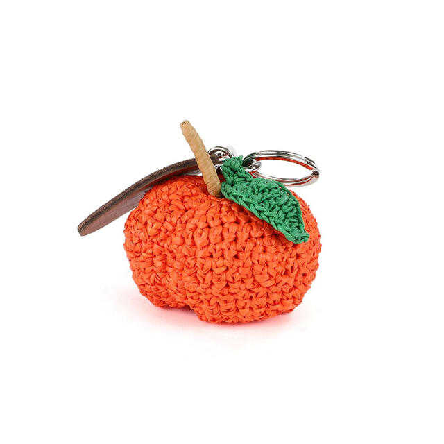 ACNE(アクネ)のAcne Studios PEACH ORANGE キーホルダー　新品未使用品 レディースのファッション小物(キーホルダー)の商品写真