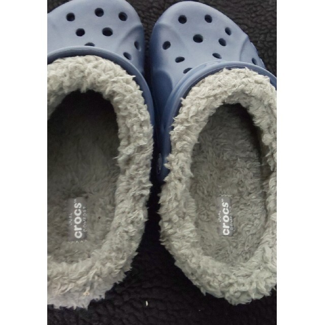 crocs(クロックス)のcrocs サンダル ムートン 19.5 キッズ/ベビー/マタニティのキッズ靴/シューズ(15cm~)(サンダル)の商品写真