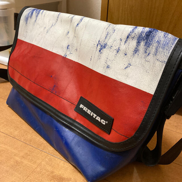 FREITAG(フライターグ)のFREITAG surfside6 メッセンジャーバッグ　トリコロールカラー メンズのバッグ(メッセンジャーバッグ)の商品写真