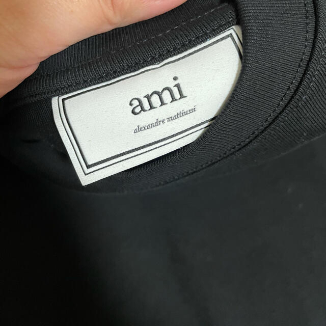 ACNE(アクネ)の美品　amiparis AMI  Tシャツ　伊勢丹メンズにて購入 メンズのトップス(Tシャツ/カットソー(半袖/袖なし))の商品写真