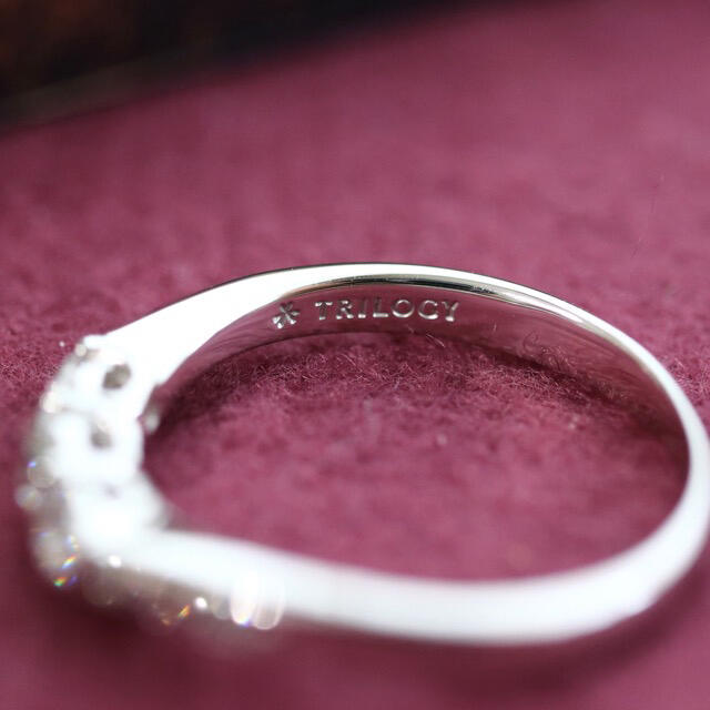 DE BEERS - DeBeersデビアス pt900トリロジーダイヤモンドリング 計