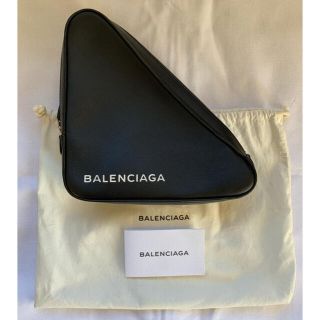 バレンシアガ(Balenciaga)のBALENCIAGA バレンシアガ トライアングルポーチ M ブラック(クラッチバッグ)