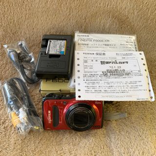 フジフイルム(富士フイルム)の中古　富士フイルム　カメラ　Finepix F600 EXR 赤(コンパクトデジタルカメラ)