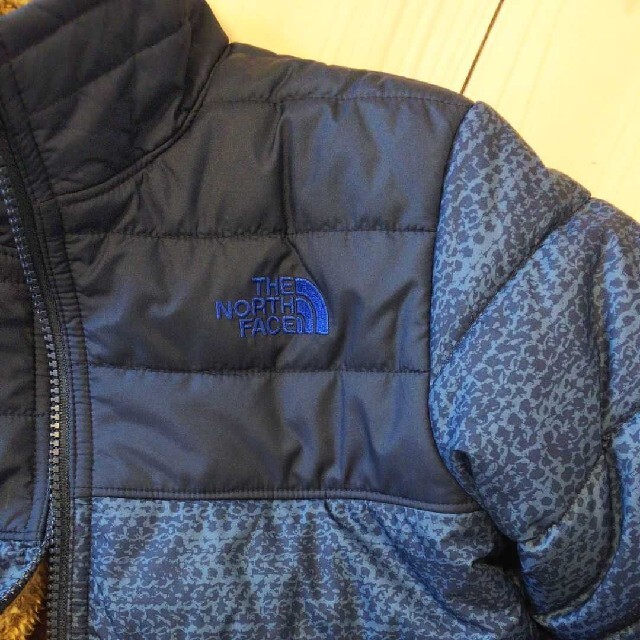 THE NORTH FACE(ザノースフェイス)の美品 ノースフェイス キッズ リバーシブル フリース キッズ/ベビー/マタニティのキッズ服男の子用(90cm~)(ジャケット/上着)の商品写真