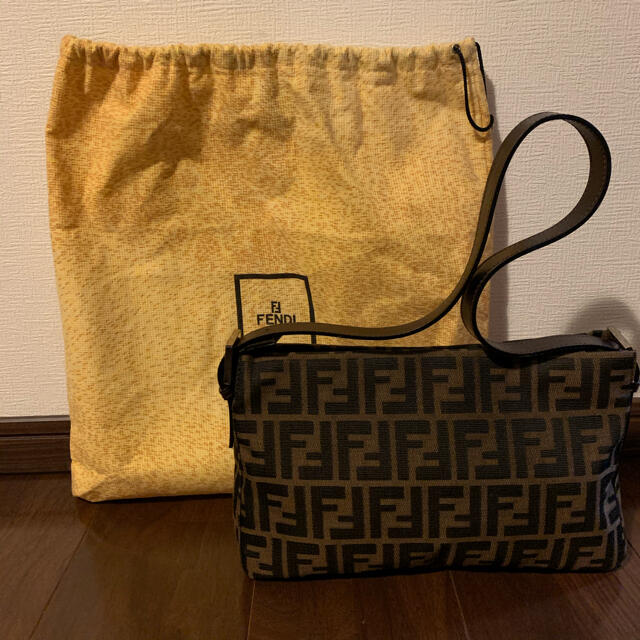 ☆希少☆FENDI　フェンディ　ワンショルダー　ズッカ柄