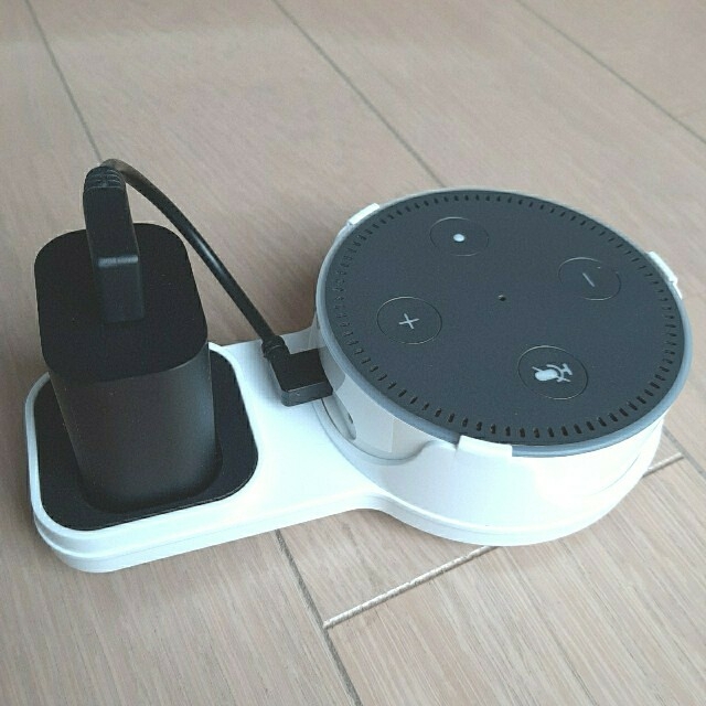 ECHO(エコー)のAmazon echo dot 第２世代 スマホ/家電/カメラのオーディオ機器(スピーカー)の商品写真