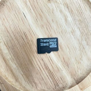 トランセンド(Transcend)のmicro SDカード　32GB class4(その他)