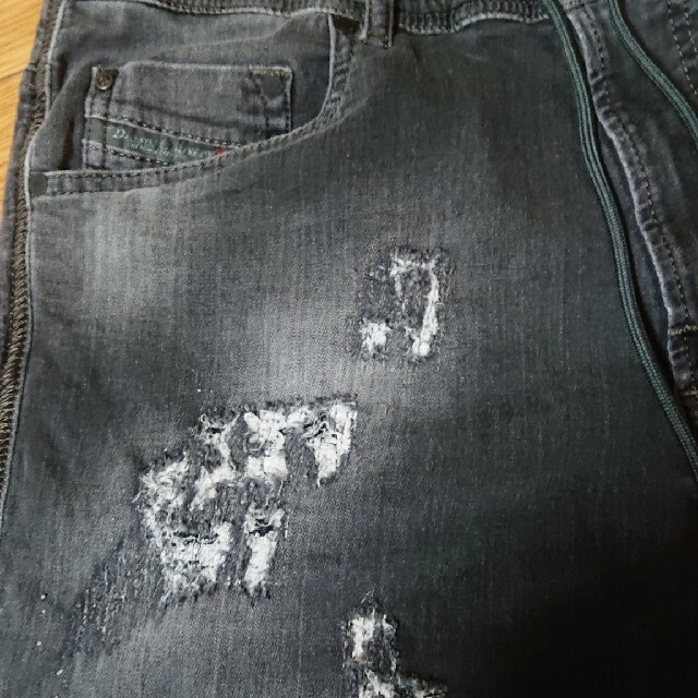 DIESEL(ディーゼル)のディーゼル/NARROT-NE JOGG JEANS  W28 メンズのパンツ(デニム/ジーンズ)の商品写真