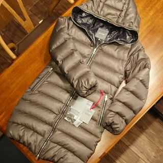 のためクリ】 DUVETICA - ▷SALE◁ 美品 DUVETICA (40) NAVYの通販 by 工場直送 DUVETICAデュベティカ ダウンジャケット ネイビー 40 美品 ダウンジャケット