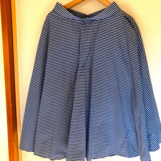 ユニクロ(UNIQLO)のチョコの友様専用★ユニクロ　サーキュラースカート　ストライプ　Mサイズ(ひざ丈スカート)