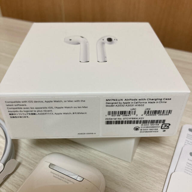 AirPods with Charging Case 第2世代 MV7N2J/A ヘッドフォン/イヤフォン