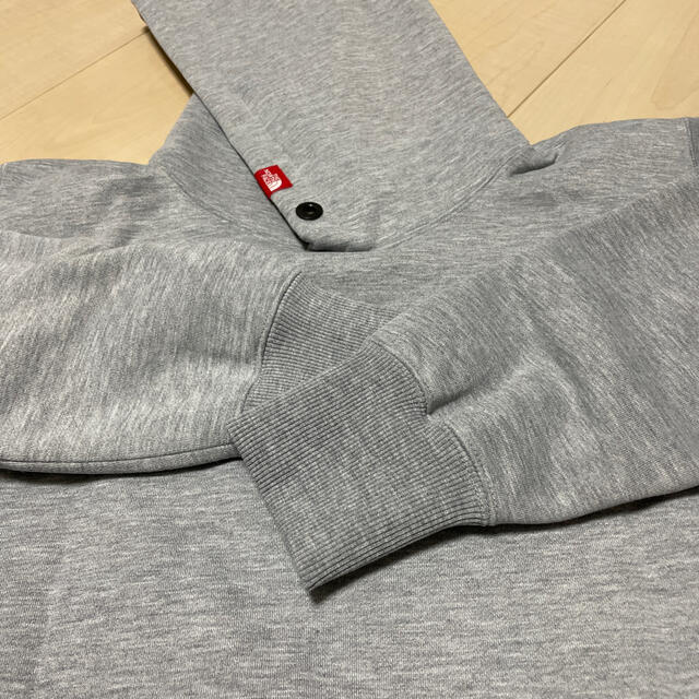 THE NORTH FACE(ザノースフェイス)のこんちゃん様専用　ノースフェイス　フーディーサイズL メンズのトップス(パーカー)の商品写真