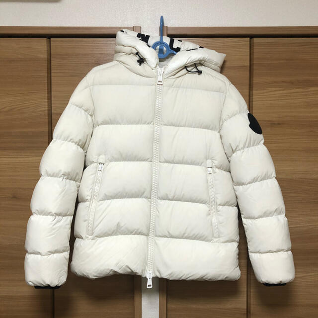 ピースさん専用Moncler duboisダウンジャケットのサムネイル