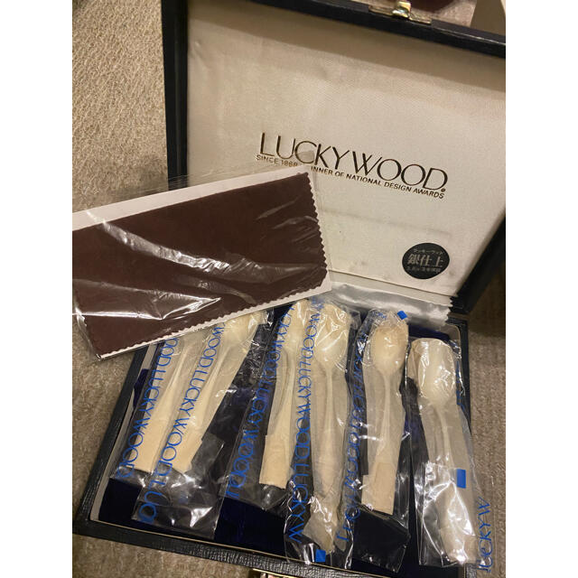 LUCKYWOOD スプーン✖️6 インテリア/住まい/日用品のキッチン/食器(カトラリー/箸)の商品写真