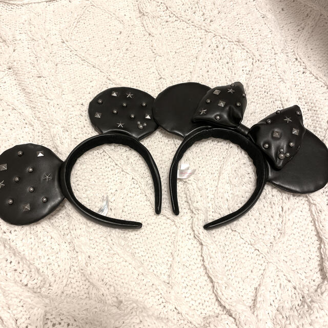 Disney(ディズニー)のミッキーミニーカチューシャ/レザースタッズ レディースのヘアアクセサリー(カチューシャ)の商品写真