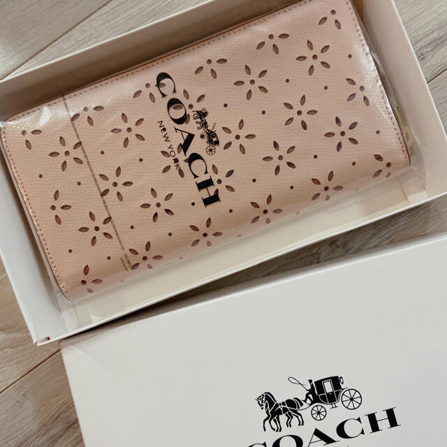 COACH(コーチ)の【新品同様】コーチ COACH 長財布 花柄　ピンク メンズのファッション小物(長財布)の商品写真