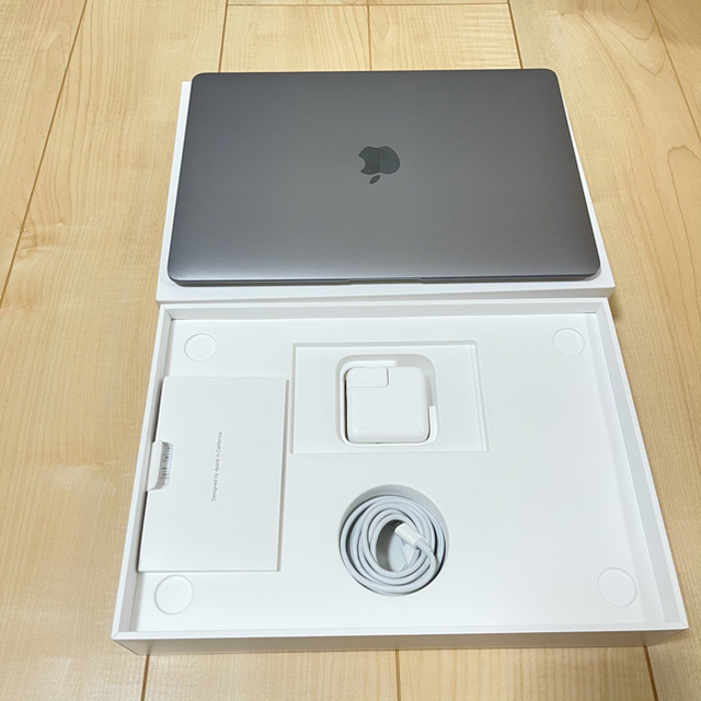 製品保証付き MacBook Air 2020 8GB 256GB
