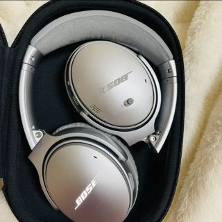 ボーズ(BOSE)の専用Bose ボース　ワイヤレスヘッドフォン　QC35II(ヘッドフォン/イヤフォン)