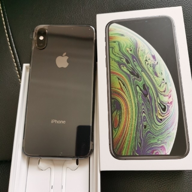 iPhone(アイフォーン)の新品　未使用iPhone Xs 512gb  スマホ/家電/カメラのスマートフォン/携帯電話(スマートフォン本体)の商品写真