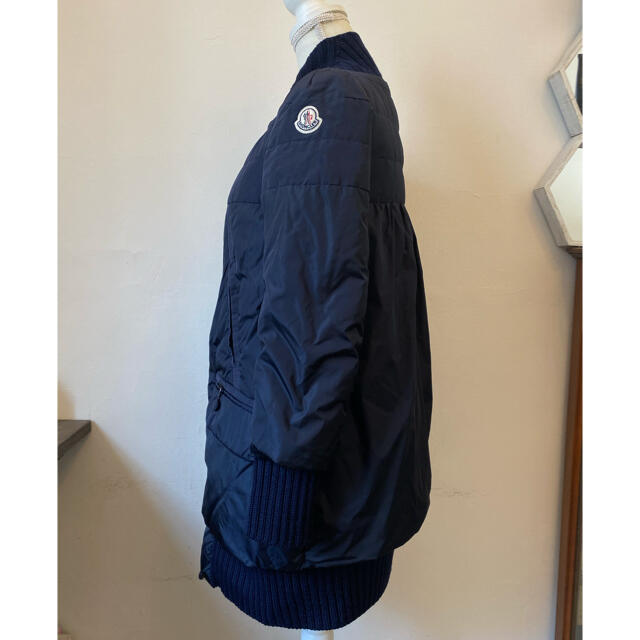 MONCLER(モンクレール)の【値下】 MONCLER モンクレール ダウン ジャケット　コート　ネイビー レディースのジャケット/アウター(ダウンジャケット)の商品写真