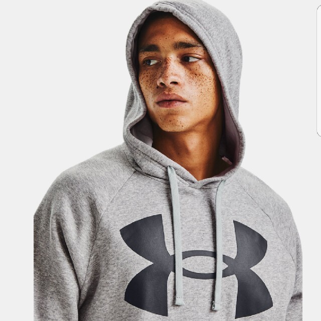 UNDER ARMOUR アンダーアーマーセットアップ3点セット - トップス UNDER ARMOUR アンダーアーマーセットアップ3点セット - トップス