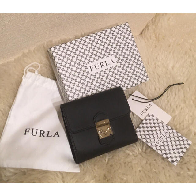 素材【新品未使用】FURLA フルラ 二つ折財布 レディース