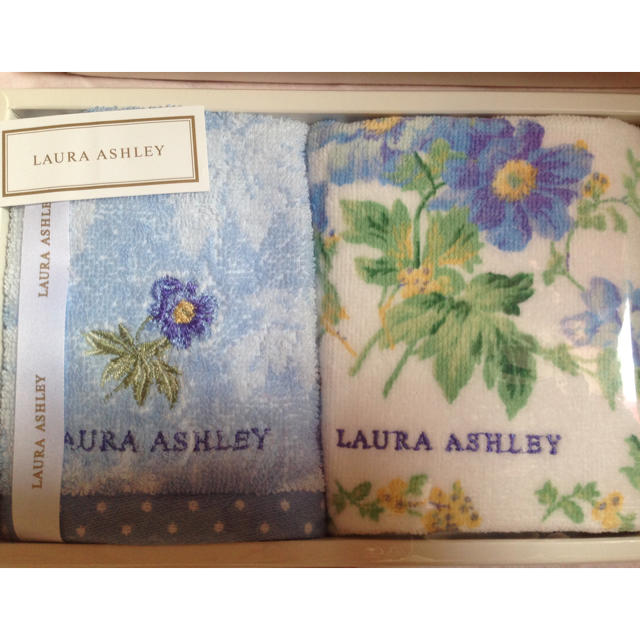 LAURA ASHLEY(ローラアシュレイ)のローラアシュレイタオルセット その他のその他(その他)の商品写真