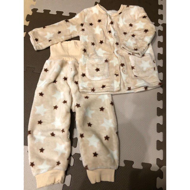 lamu様 専用✨ パジャマ  90センチ 星&花柄 2枚セット キッズ/ベビー/マタニティのキッズ服女の子用(90cm~)(パジャマ)の商品写真