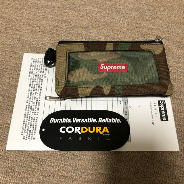 Supreme(シュプリーム)のsupreme モバイルポーチ スマホ/家電/カメラのスマホアクセサリー(モバイルケース/カバー)の商品写真