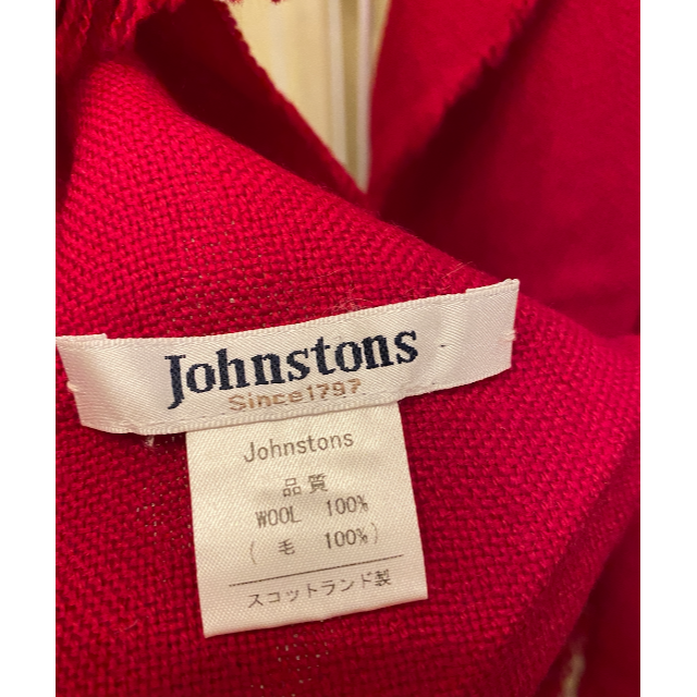 Johnstons(ジョンストンズ)の美品Johnstons ウールマフラーストール赤スコットランド製 レディースのファッション小物(マフラー/ショール)の商品写真