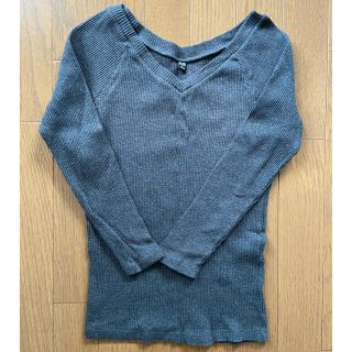 ユニクロ(UNIQLO)のユニクロ　Ｖネック　リブトップス(ニット/セーター)