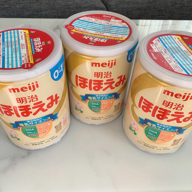 明治(メイジ)のミルク　meiji ほほえみ　3缶セット キッズ/ベビー/マタニティの授乳/お食事用品(その他)の商品写真