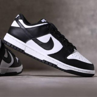 ナイキ(NIKE)のNIKE wmns DUNK low 24 black 黒 white 白(スニーカー)