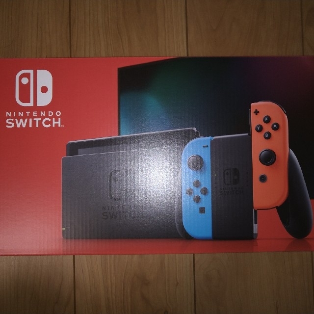 Nintendo switch本体　Joy-Con(L) ネオンブルー/(R)