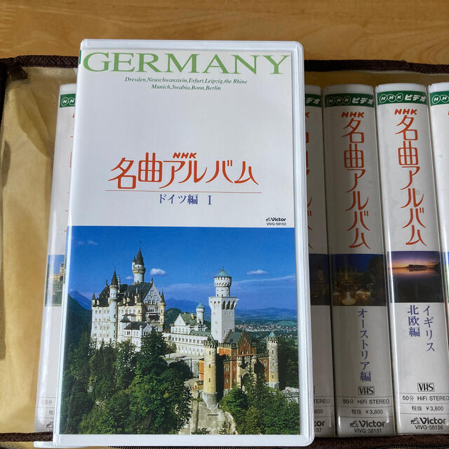 Victor(ビクター)のNHK 名曲アルバム　VHSビデオ　10本 エンタメ/ホビーのエンタメ その他(その他)の商品写真