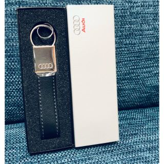 アウディ(AUDI)のアウディ　本革キーホルダー(キーホルダー)