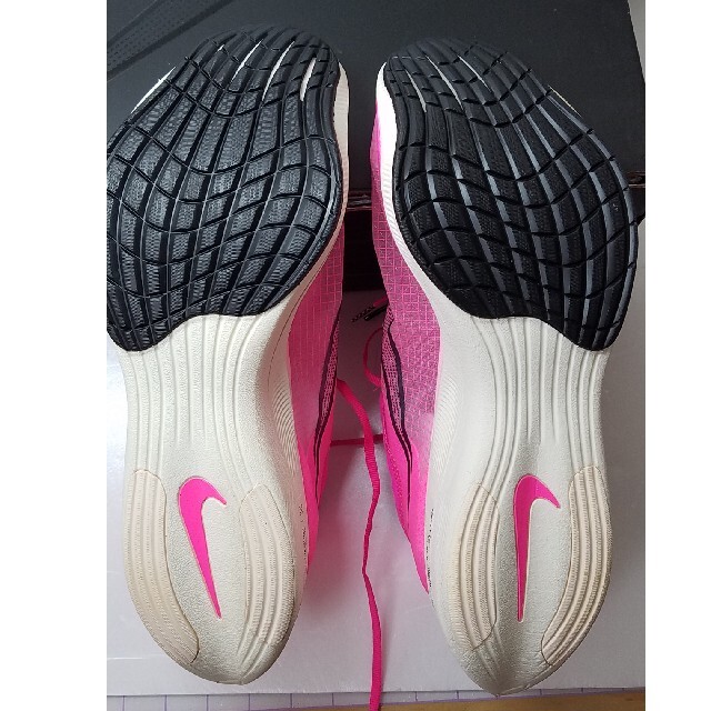 NIKE　ZOOMX　VAPORFLYNEXT% 1