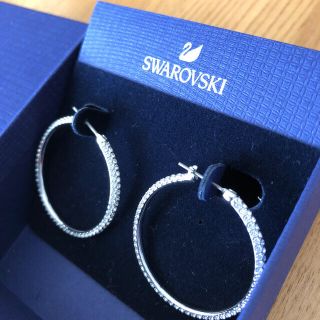 大人気 美品 スワロフスキー 月 星 フープピアス ローズゴールド ブラック 白