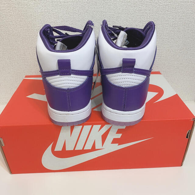 NIKE(ナイキ)のNIKE DUNK HIGH WMNS VARSITY PURPLE レディースの靴/シューズ(スニーカー)の商品写真